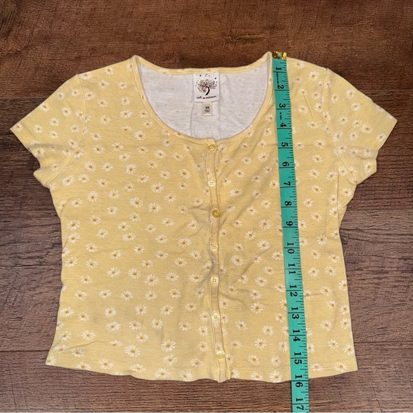 Y2K Yellow Daisy Floral Print Button Down Crop Top - Picture 6 of 8